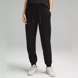 Lululemon joggers